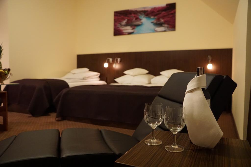 Hotel Yuca Łódź Zimmer foto