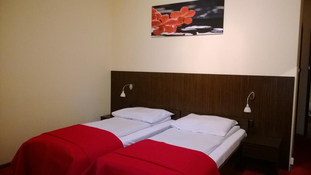 Hotel Yuca Łódź Zimmer foto