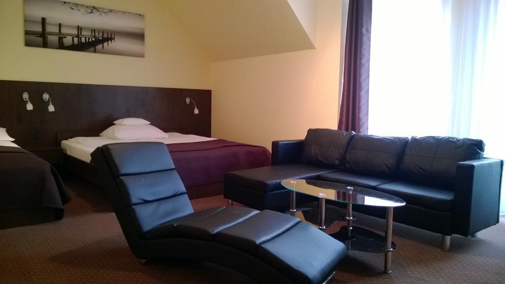 Hotel Yuca Łódź Zimmer foto