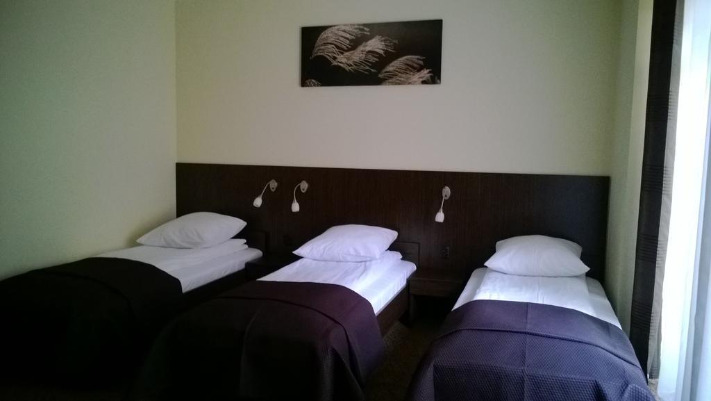 Hotel Yuca Łódź Zimmer foto